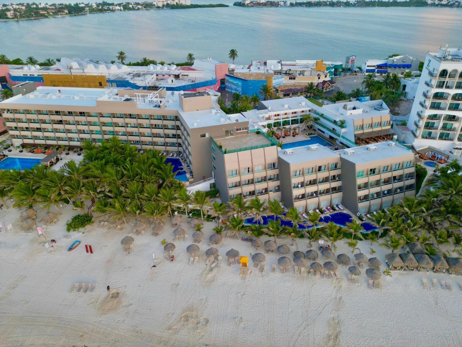 Flamingo Cancun Resort Exterior foto